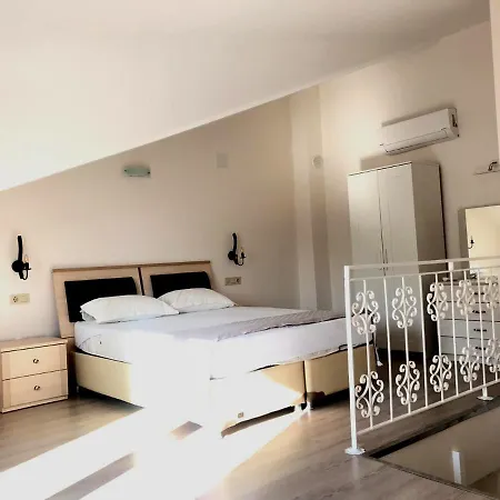 Ercan - No 2 Sleeps Up To 4 2 Adults 2 Children *