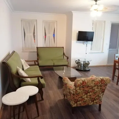 Apartamento Ercan - No 2 Sleeps Up To 4 2 Adults 2 Children