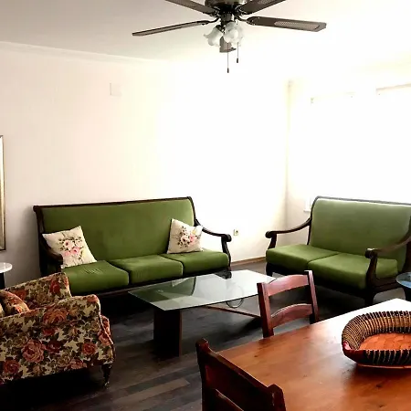 Ercan - No 2 Sleeps Up To 4 2 Adults 2 Children Apartamento *